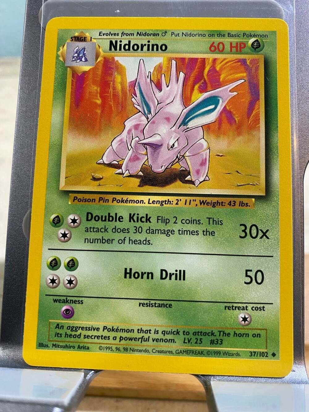 1999 Pokemon Jungle Set Nidorino 37/102